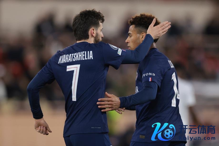 [图]杜埃双响登贝莱伤退 巴黎圣日耳曼3-2摩纳哥体育录像/图片