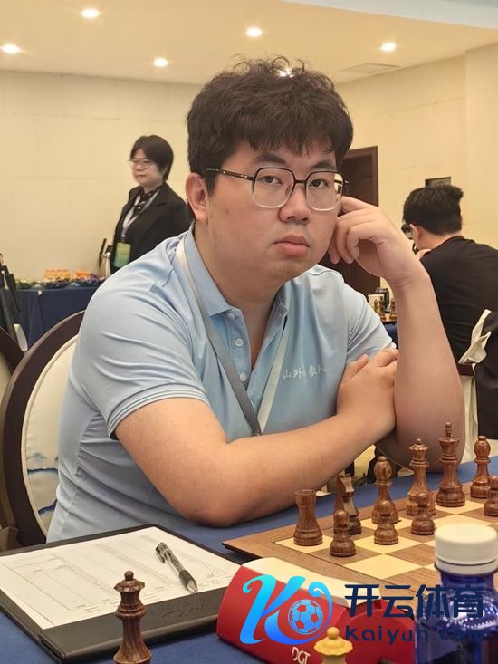  鲁军侯逸凡 刘庆男 陈鹏